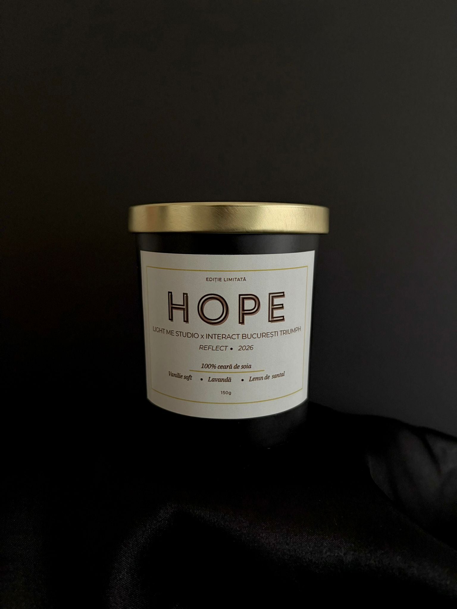 Lumânare parfumată HOPE din ceară de soia – aprinde liniștea și speranța
